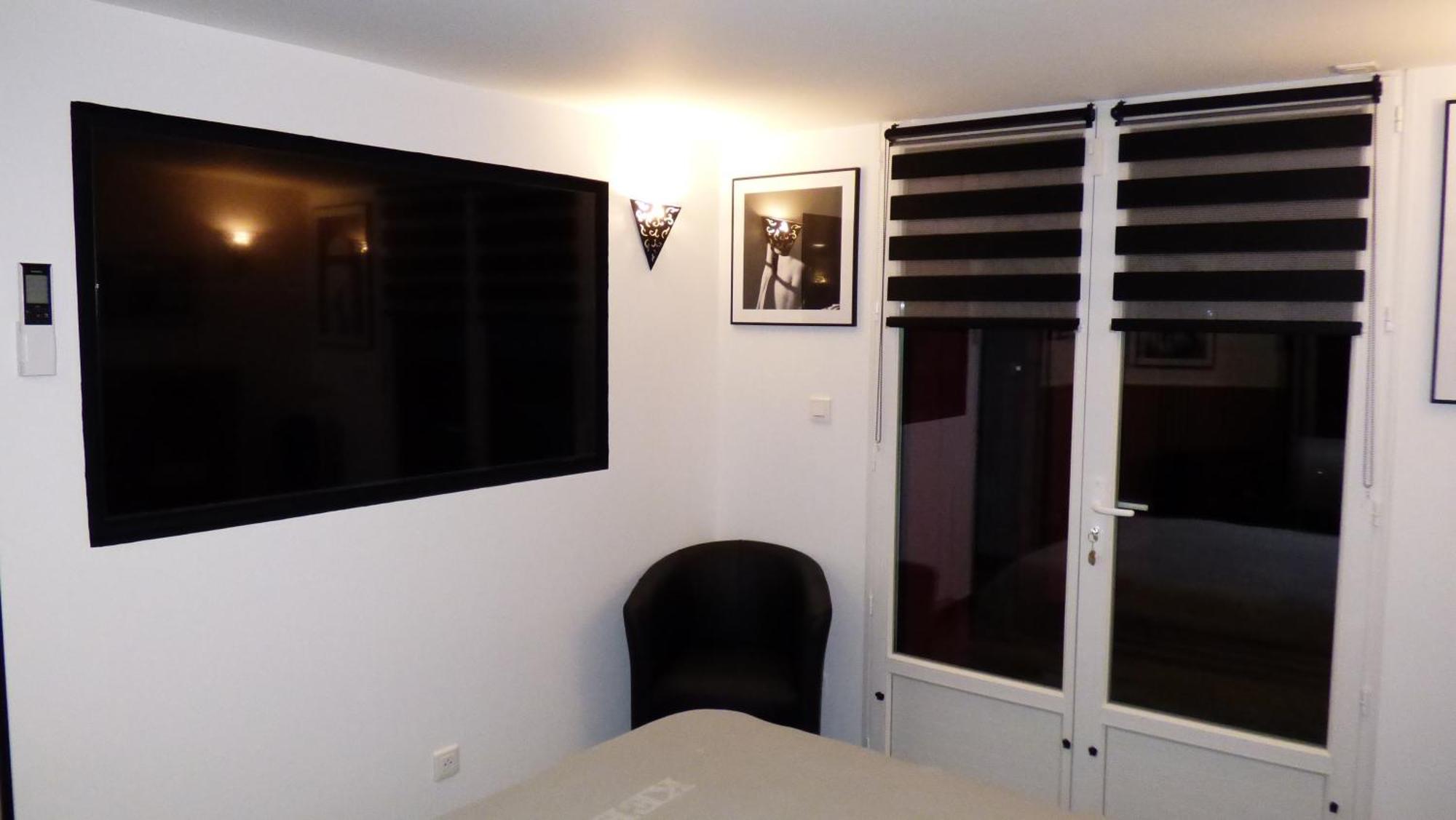 La Colline Aux Yeux Doubs Bed and Breakfast Baume-les-Dames Buitenkant foto
